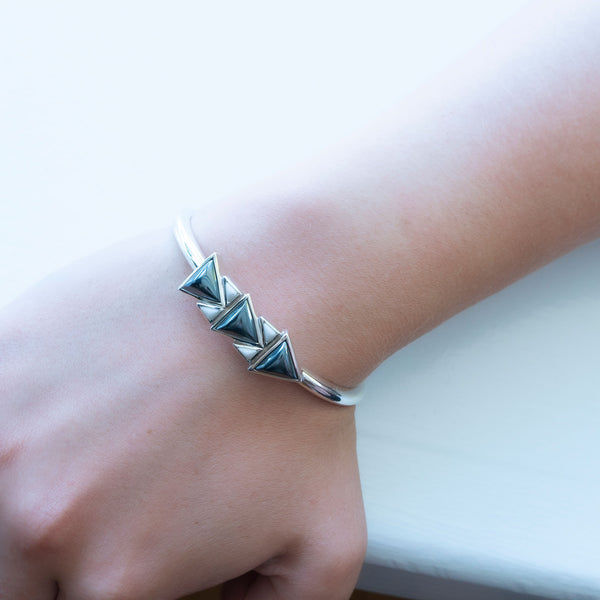 Spearhead Slim Cuff | Hematite and White Agate with Sterling Silver