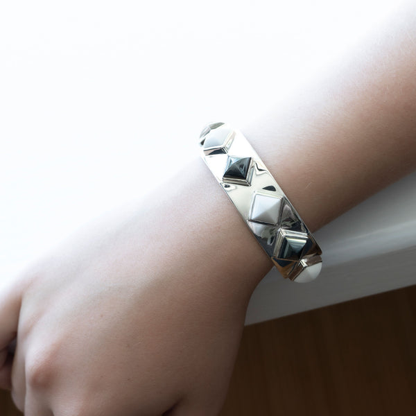 Meroe Cuff | Hematite and White Agate with 925 Sterling Silver