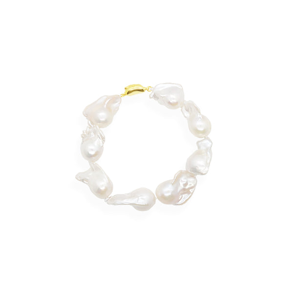 Baroque Pearl Bracelet | White Pearl and Gold Plate