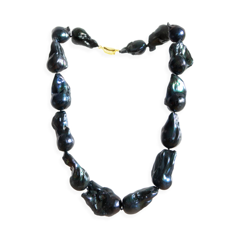 Baroque Pearl Necklace | Black Pearl and Gold Plate