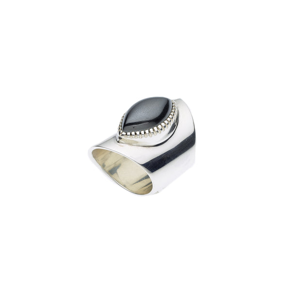 Shield Ring | Hematite & 925 Sterling Silver